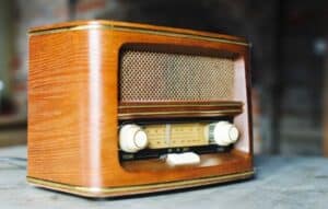 Rádio 24/7: música, notícias e entretenimento!
